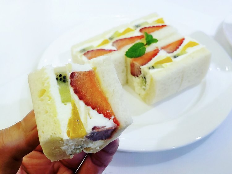 THE Tokyo Fruits パーラー10