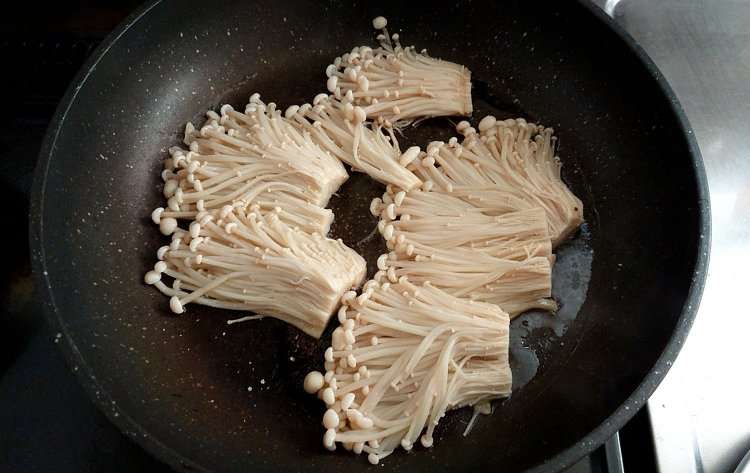 蓋を開けて確認する