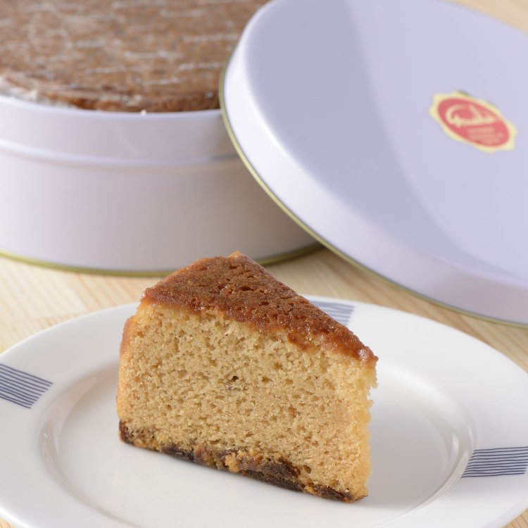 パウンドケーキ（15㎝）2500円。