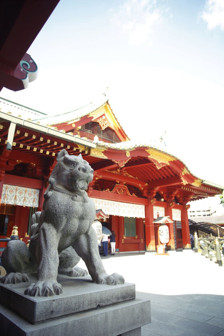 正面を向いた狛犬は珍しい。