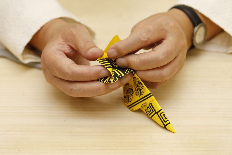 こちらが話に聞き入り目を離している隙にも工程は進む。