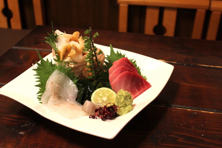 あなたが選べる三種盛1628円。