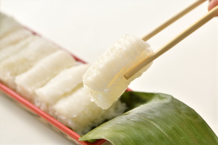 えんがわ押し寿司 1200円。