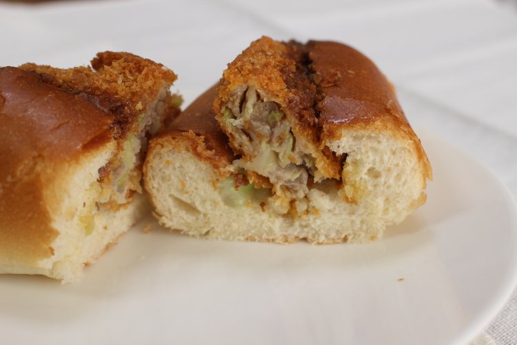 秋刀魚の風味と甘いタレが合う。