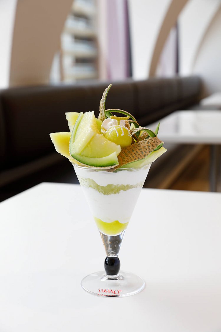 『タカノフルーツパーラー』