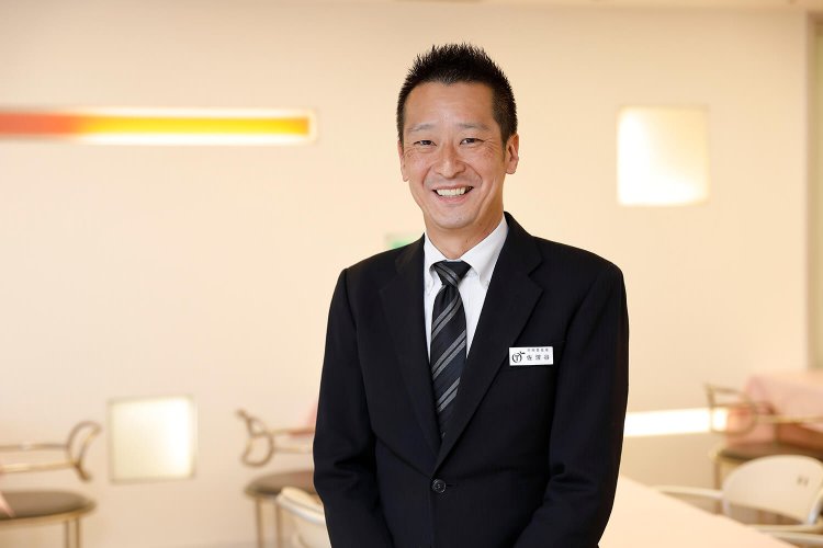 今回お話を聞いた、店長の佐渡谷 毅さん。