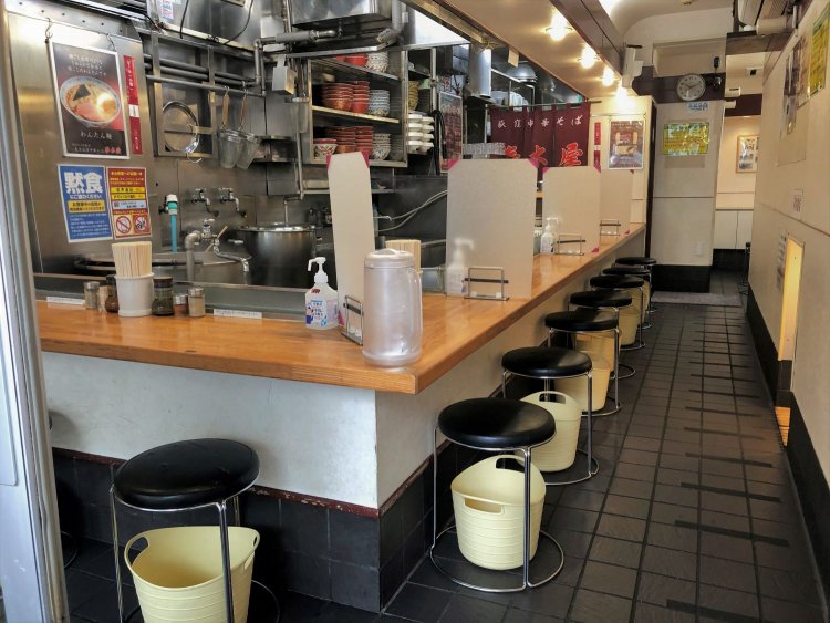 掃除の行き届いた店内。