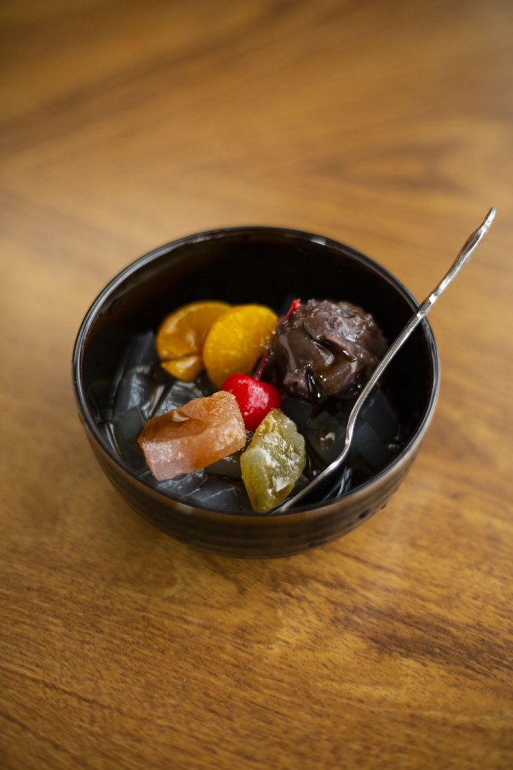 あんみつ400円。