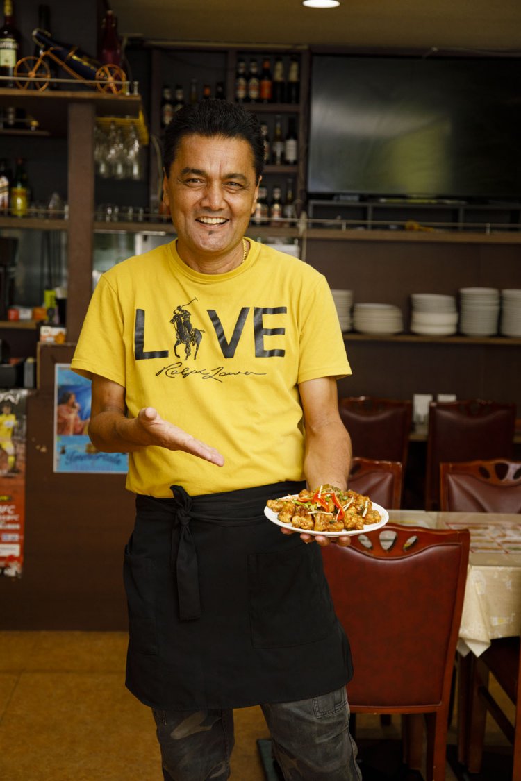 「ビリヤニは外側と内側で味が違うよ」。