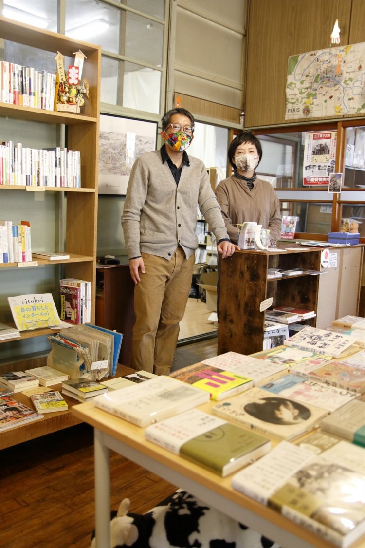 店主の齋藤直己さんと妻の政美さんは共に桐生っ子。