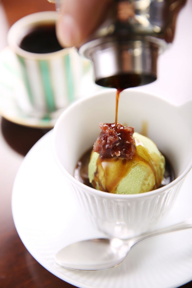 「“まほうの”コーヒーゼリー！！」660円（単品不可）。ファソンブレンド610円。セットで100円引き。