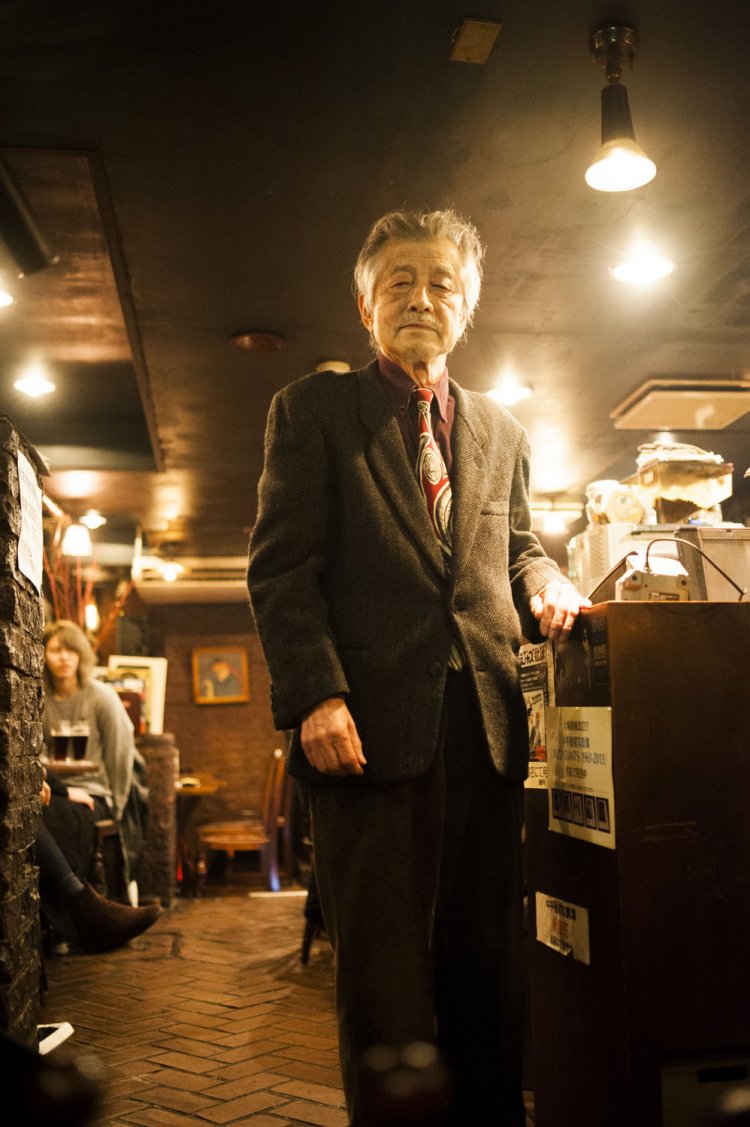 初代オーナー・中平穂積さんは、ジャズの巨人たちを撮ってきたカメラマンの顔も併せ持つ。