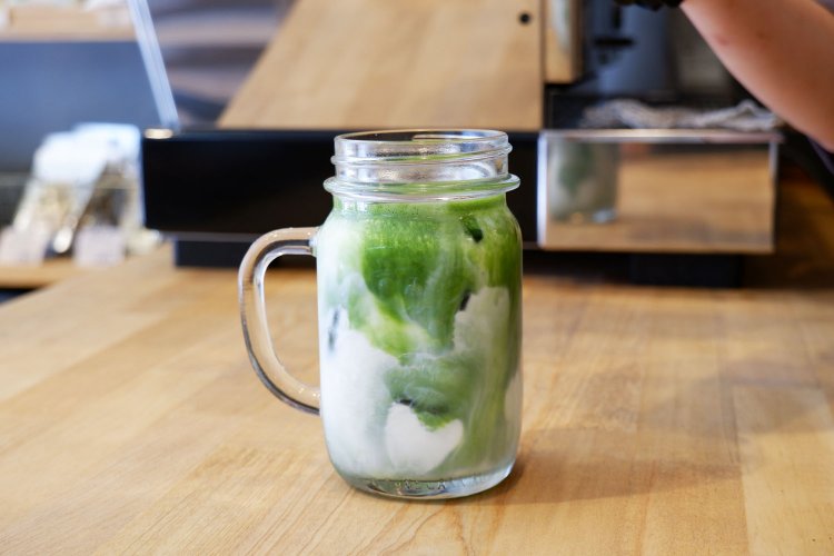 マッチャラテ（アイス）600円。