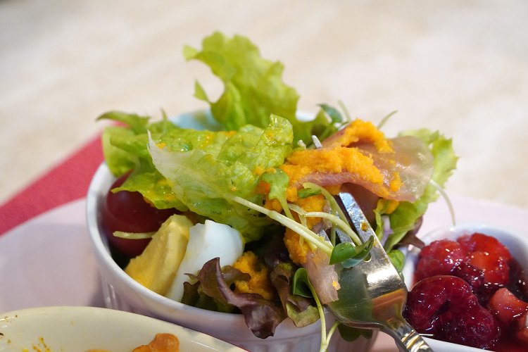 にんじんがたっぷり入ったドレッシング。