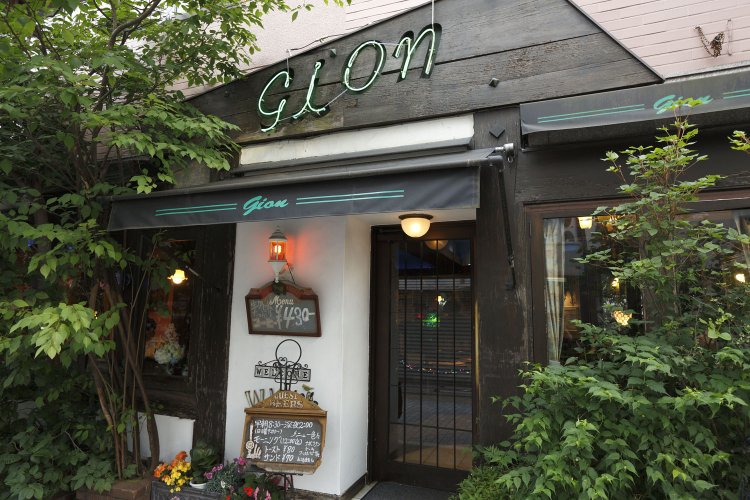 雰囲気のある外観。