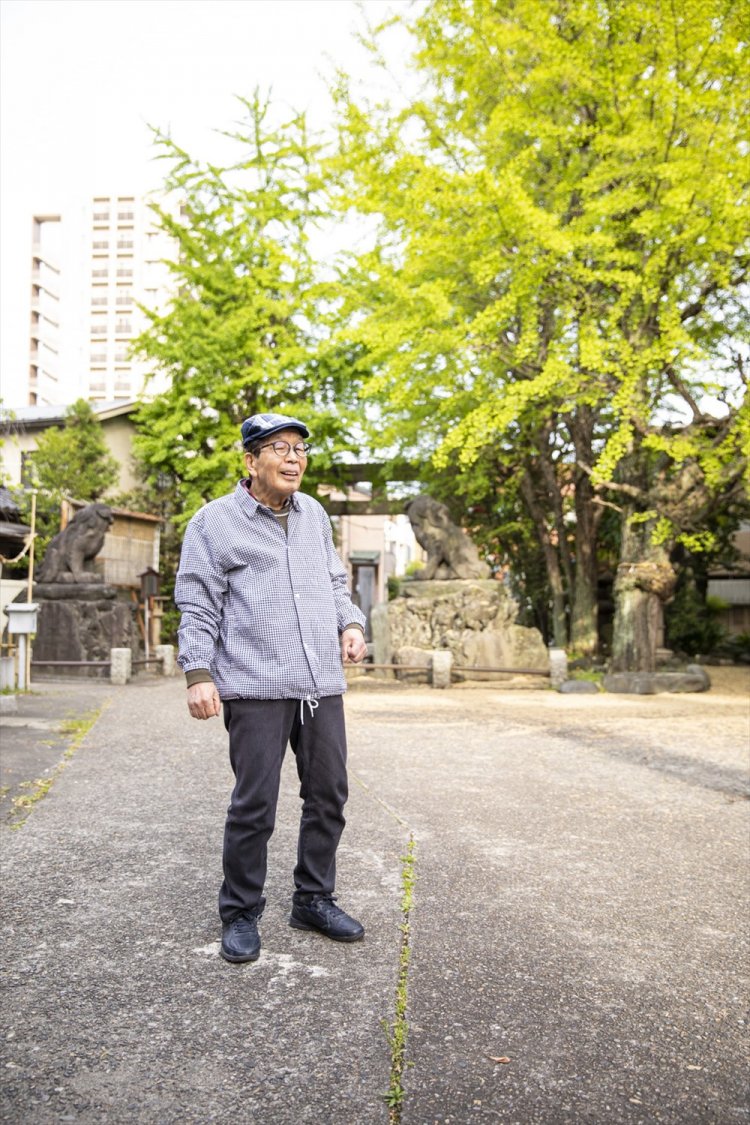 気に入った狛犬には何度でも合いに行く。「当たり前じゃないですか！」。