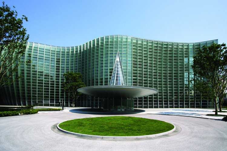 06_麻布十番_国立新美術館