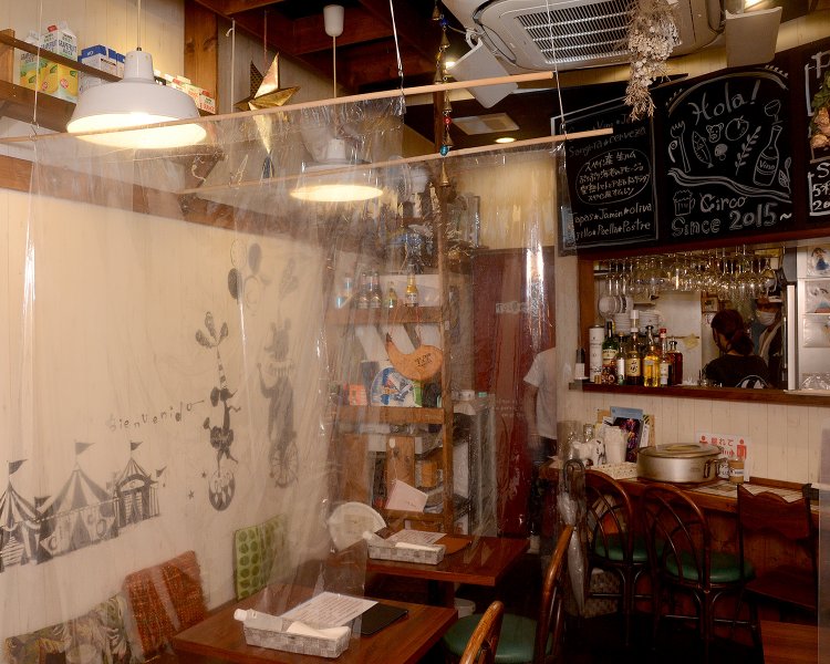 総席数は18席と少々コンパクトなお店だが、本格的なスペイン料理が楽しめるということであっという間に人気に。