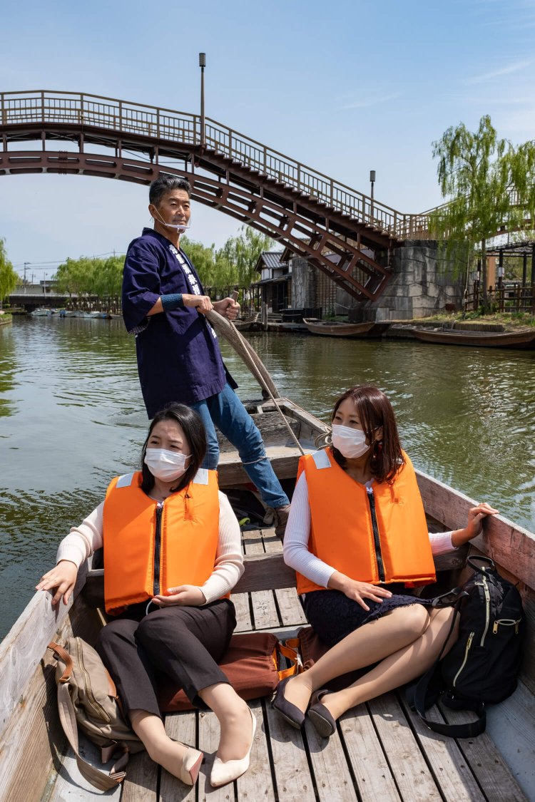 ふだんと違う目線で水上遊覧を楽しもう。