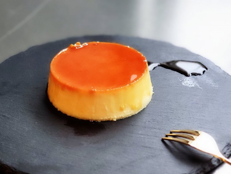 東京チーズプリン 500円。コーヒー 300円。