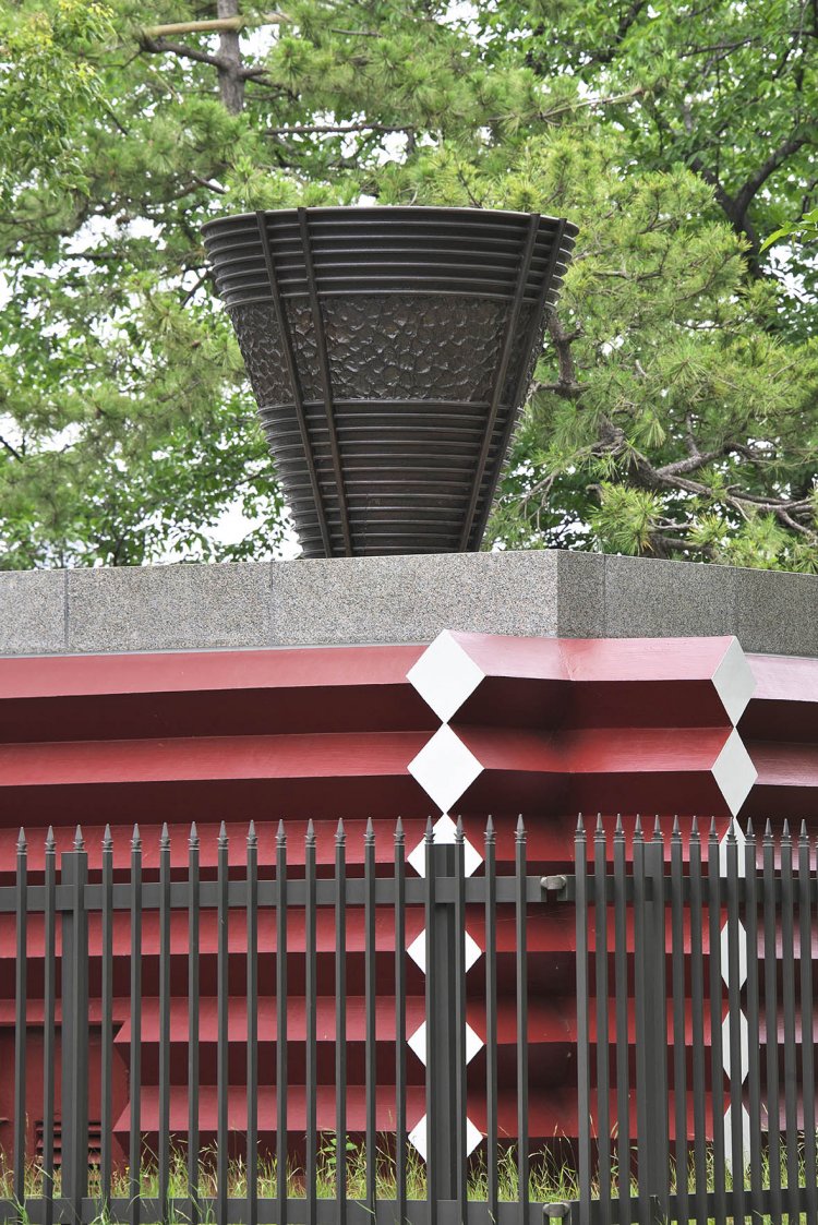 戸田漕艇場は1964年東京オリンピックでボート競技が行われた。その時の聖火台。