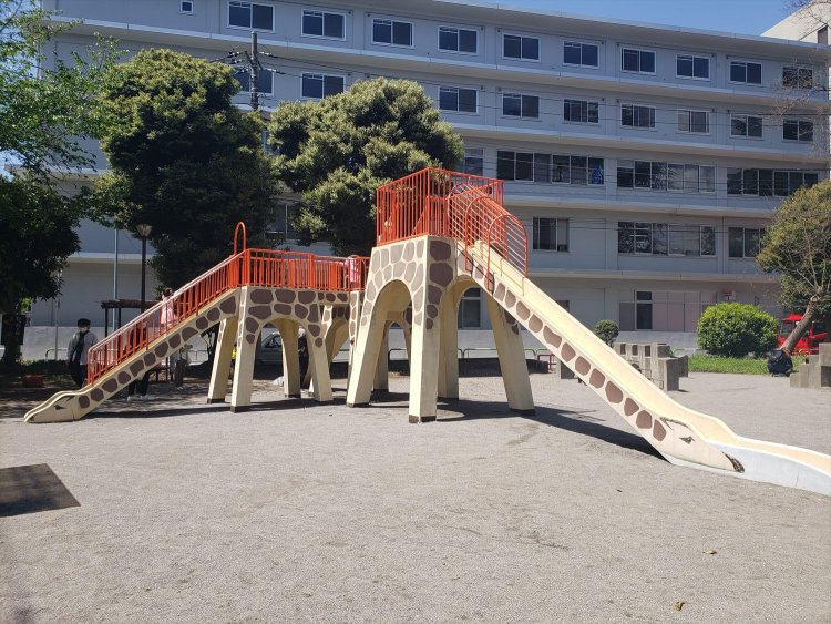 赤羽）レトロを感じる公園