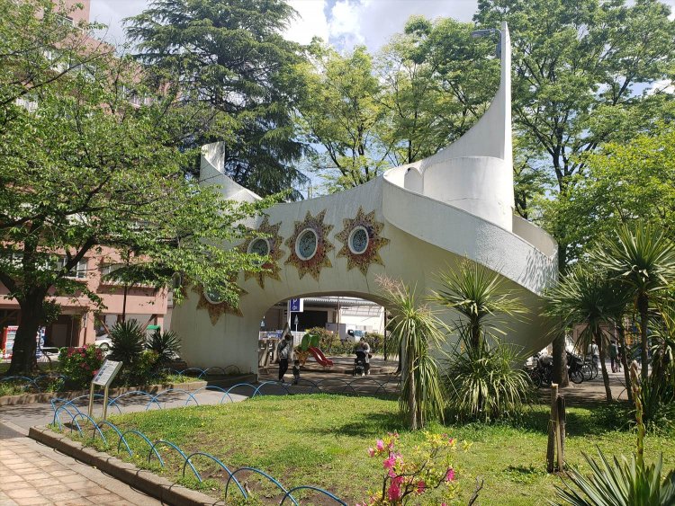 赤羽）レトロを感じる公園