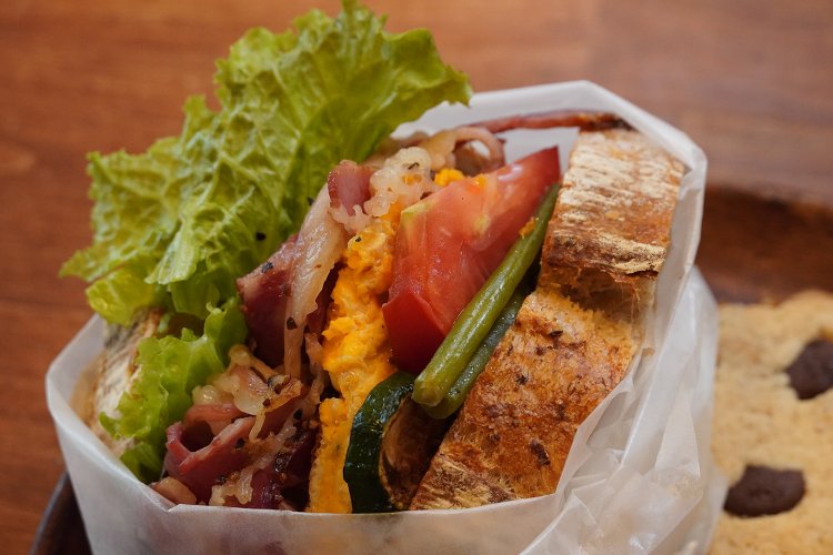 具がもりもり。これで410円とはびっくりな安さ。