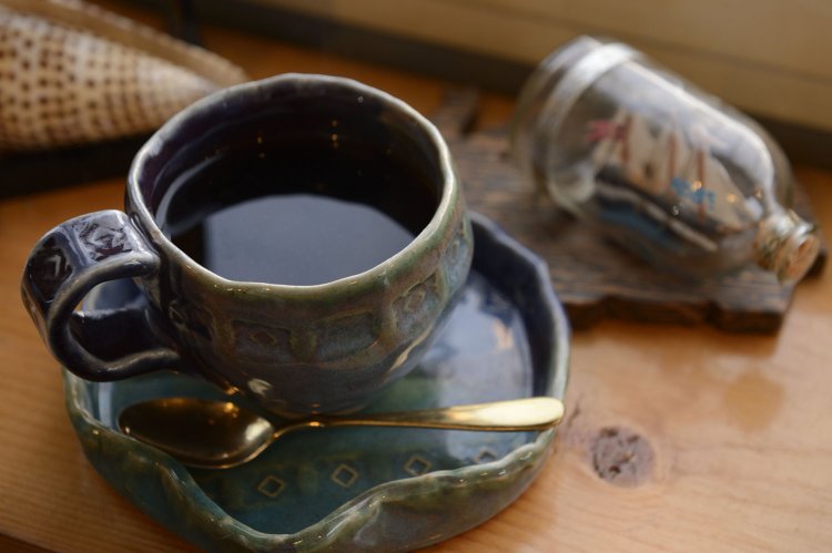 コーヒーは9種類（ストレート7種、ブレンド、アメリカン）。ブレンド450円～が目当ての客も多い。