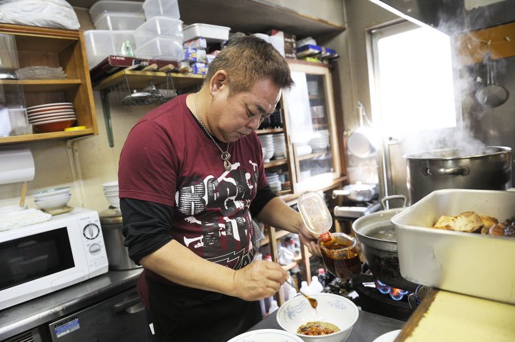 また、地魚料理も人気だ。