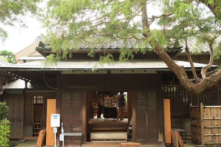 戸定邸・松戸市戸定歴史館（とじょうてい・まつどしとじょうれきしかん）