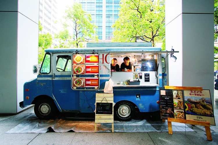 50年物のシボレーの旧車に声をかけて。