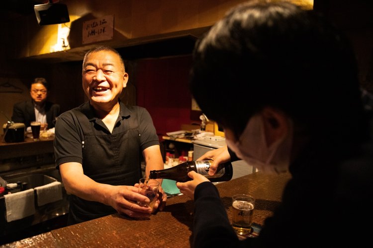 『ゴルフ』のマスターの若さの秘訣は「いい酒」を飲むことだそう。