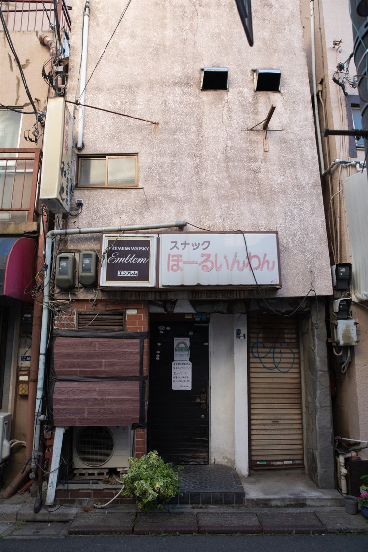 『ほーるいんわん』は休業中。続きはまた今度！