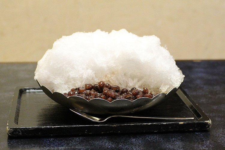 小倉アイスのはじまり。氷あずき680円。