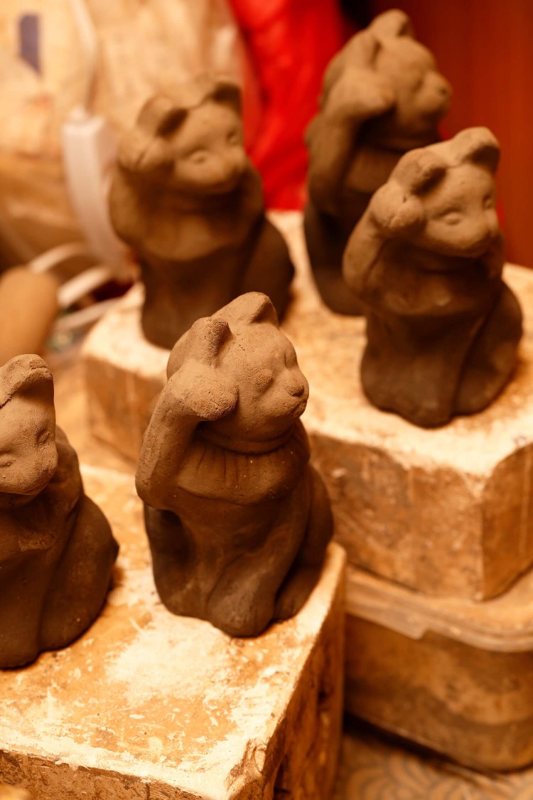 型から抜き出した丸〆猫。