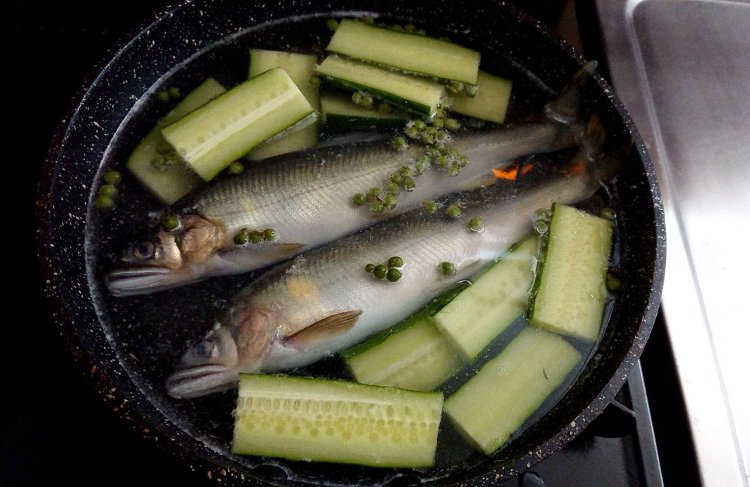 キュウリを入れる