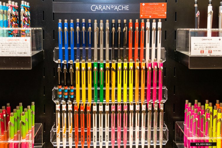 「849」は3300円〜。ちょっとしたプレゼントとして購入される方も多いとか。