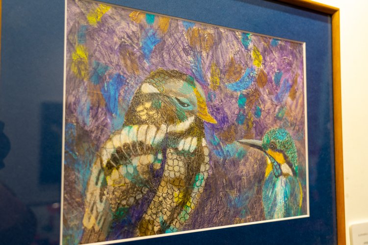 ２階では、『カランダッシュ』の画材を使用する作家さんの作品展示が行われていることも。撮影時には童画作家・浅野薫さんの作品展が開催されていた。