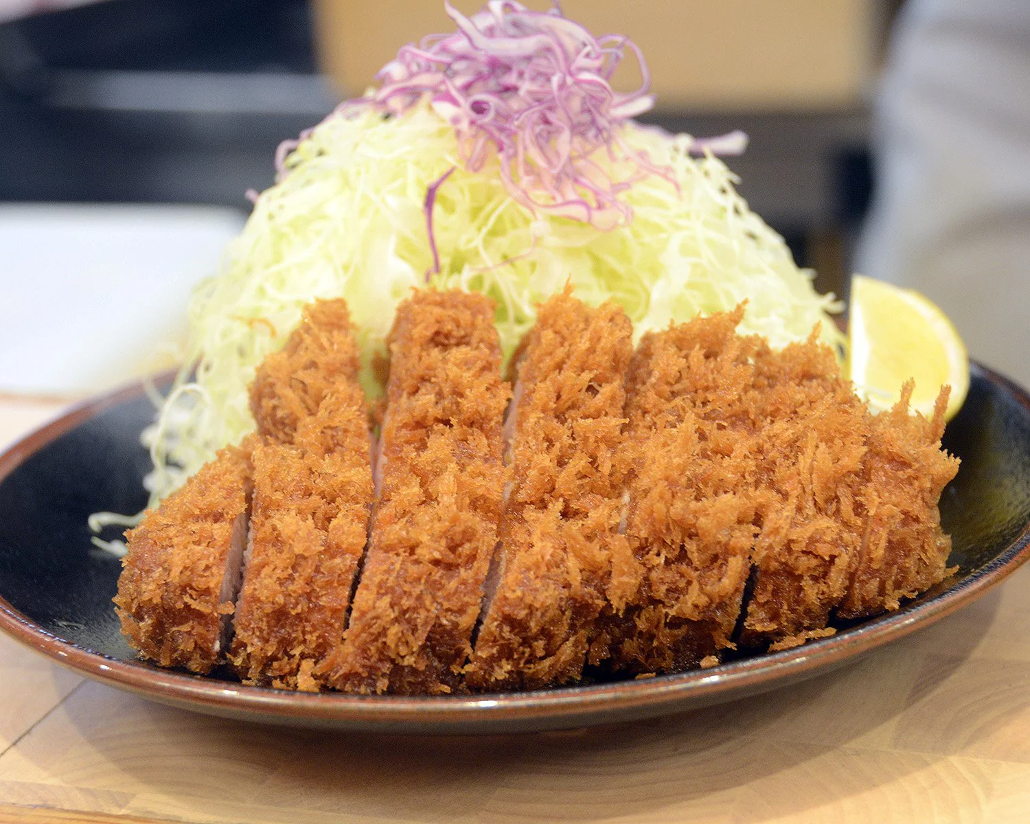 蒲田 とんかつ檍 あおき はとんかつの概念を変えた 上質な旨味の上ロースかつ定食は一度食べたら忘れられない味わい さんたつ By 散歩の達人