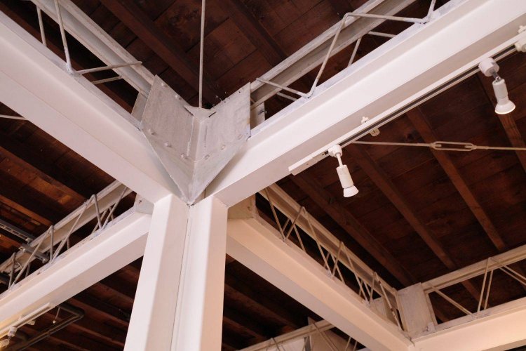 天井にも注目。