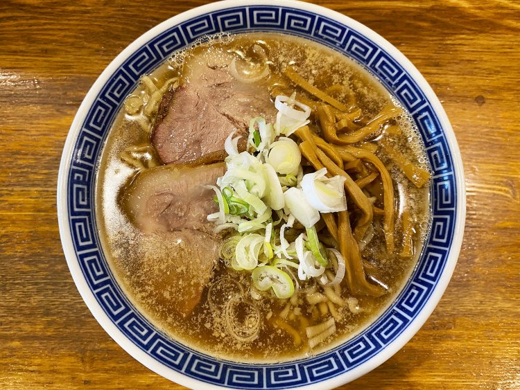 煮干し中華そば850円。