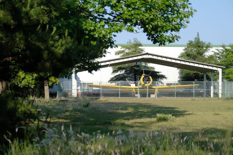 黄色い海自練習機が保存される場所は十字状滑走路の廃飛行場～旧海軍香取航空基地 前編