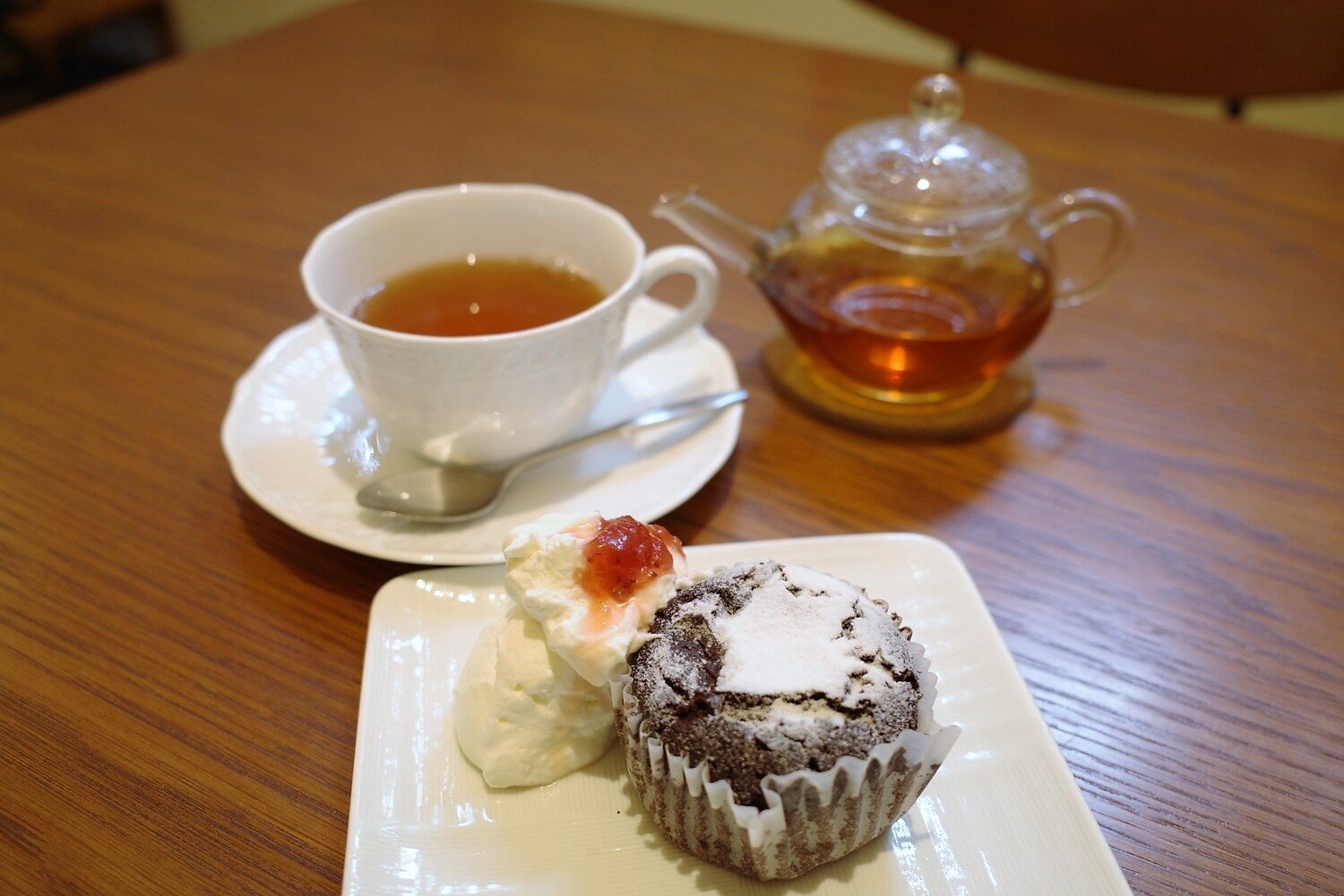 カフェ清澄_ケーキセットと和紅茶