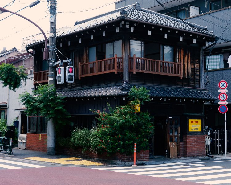 春夏秋冬、朝・昼・夕方、どの時間帯に訪れても絵になる佇まい。