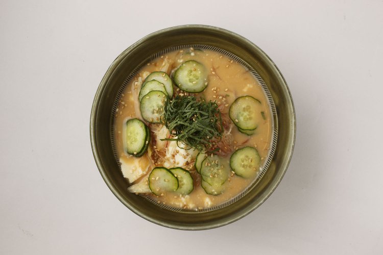 鯛で作った冷汁（ひやしる）750円。