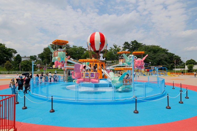 レオランド内の「飛べ！ジャングルの勇者レオ」