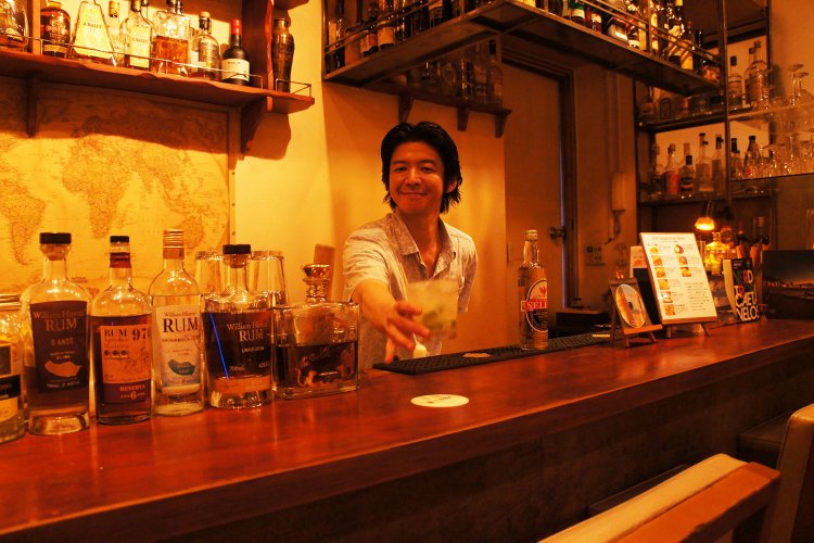 専門店というと敷居は高そうだが、ラム初心者や初見のお客も大歓迎。気軽に立ち寄って、大人の時間を楽しみたい。