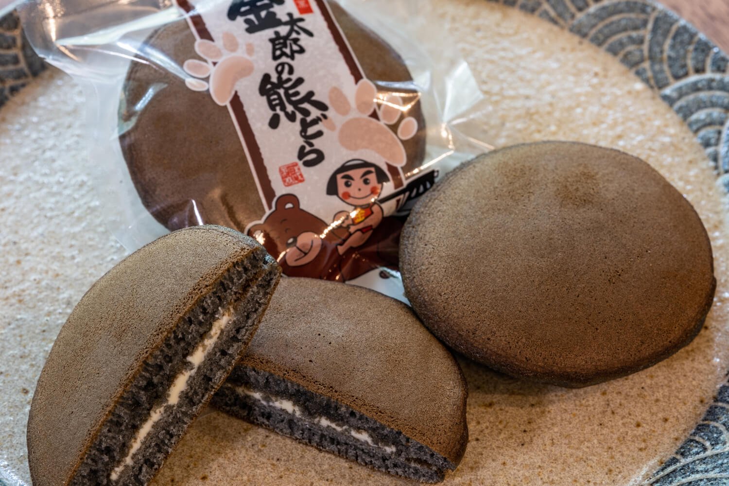 熊の好物のはちみつとマーガリンをサンドした発想もユニークだ。