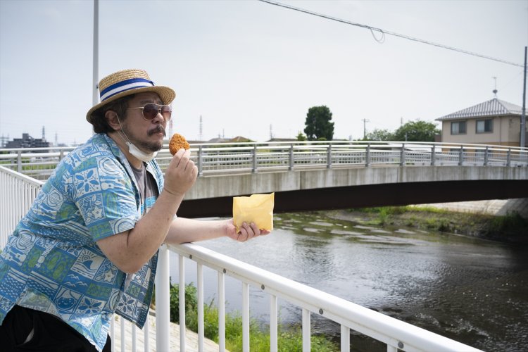 昔はうっそうとしていた小出川も随分と整備され、橋の下では高校生が逢引するほど明るく開かれた。かっぱに引きずり込まれるぞ。